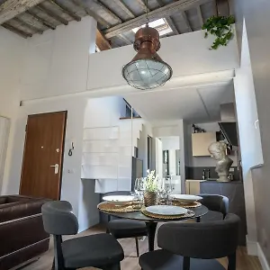 Olive Loft Apartment
